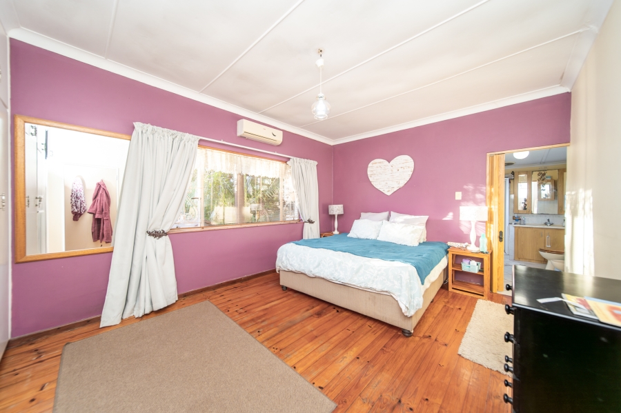 4 Bedroom Property for Sale in Beacon Bay Eastern Cape